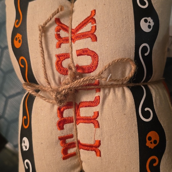 TRICK OR TREAT 3 PILLOW BUNDLE - Picture 3 of 5